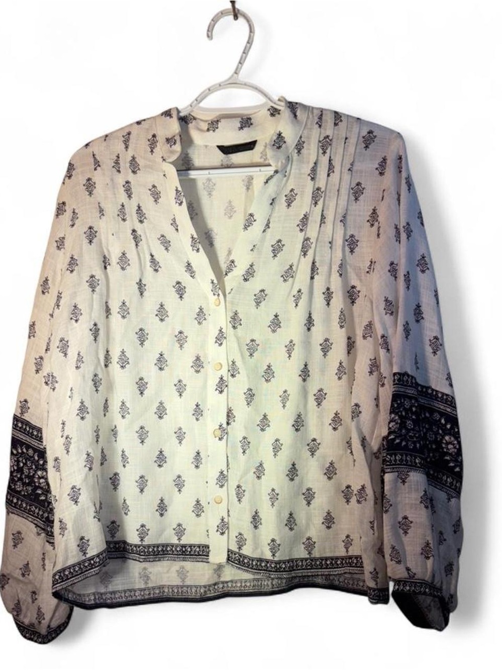 Zara White Printed V-Neck Blouse with Navy Trim - Picture 2 of 7